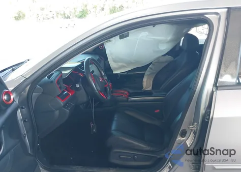 2016 Honda Civic Touring z USA, uszkodzony, nr VIN 19XFC1F96GE013351